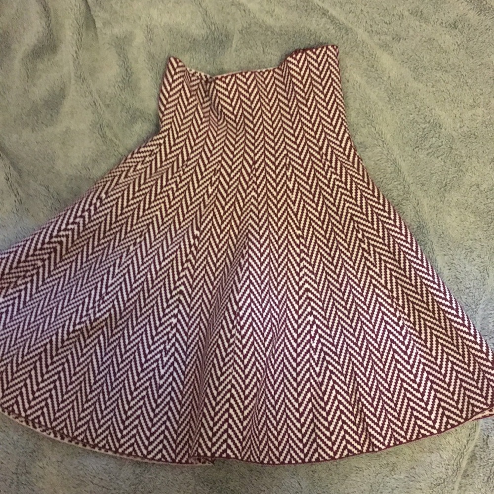 Stretch patterned skirt